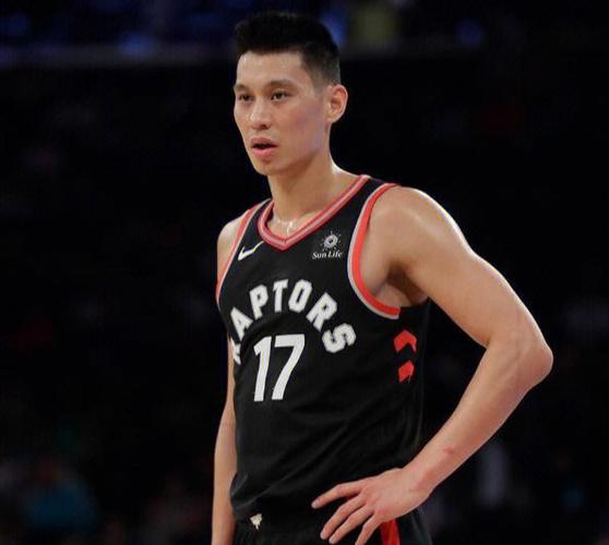 林书豪：从无名球员到NBA最强